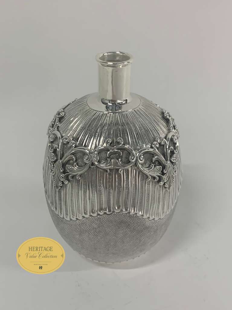 MARINO BUD VASE