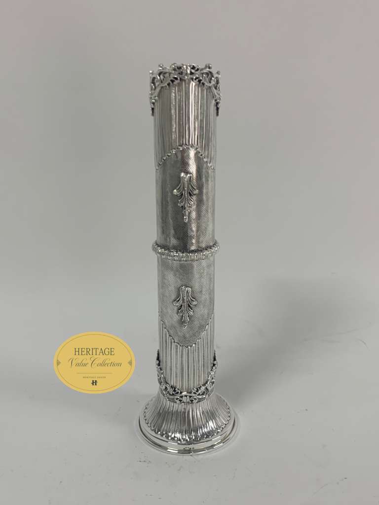 ROUND HADASIM HOLDER