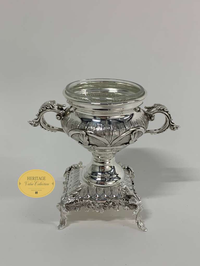 SINGLE SALT HOLDER ON BASE