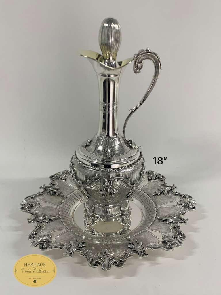 SIENA LARGE WINE PITCHER WITH TRAY