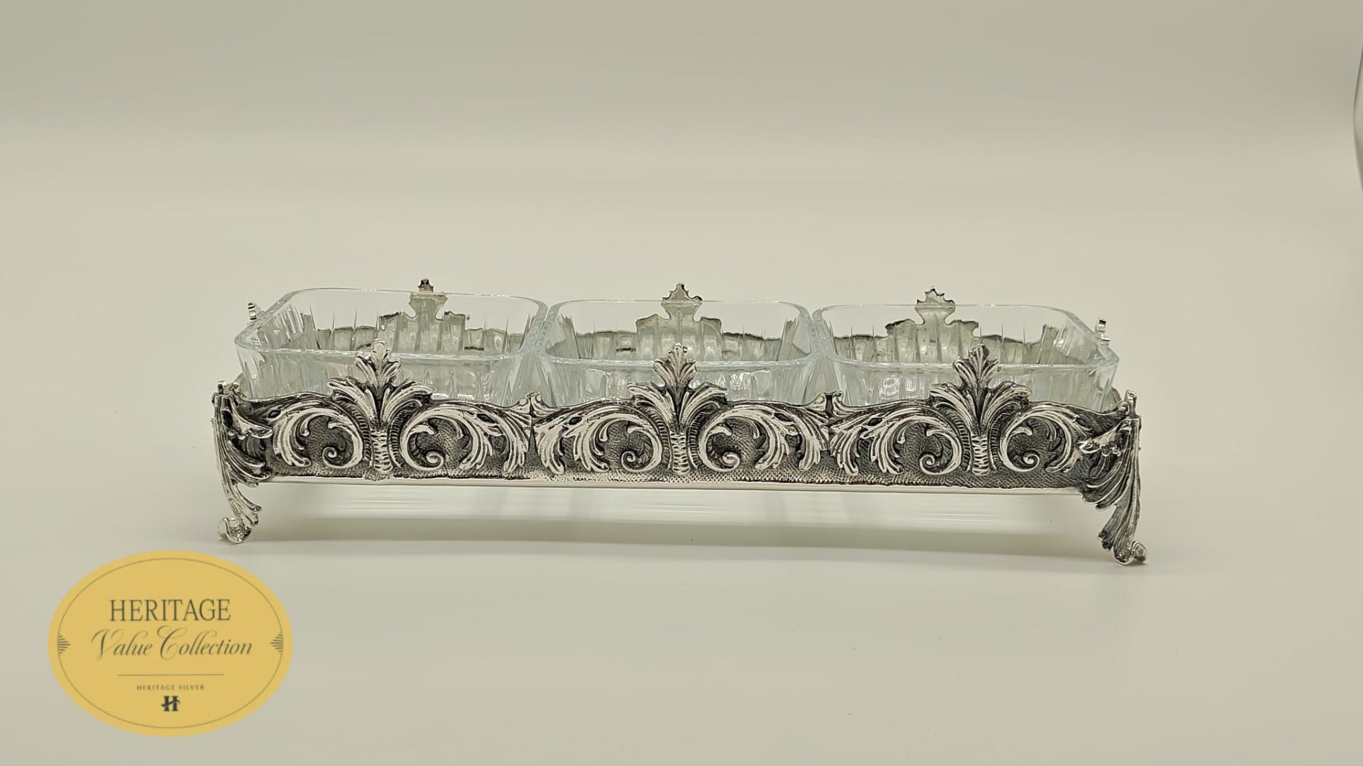 THREE SECTIONAL DIP HOLDER