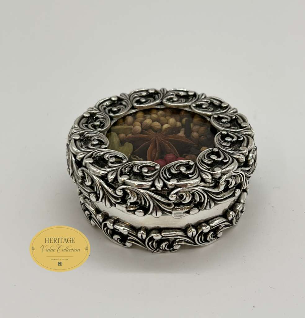 ROUND SMALL SHMECK BESUMIM HOLDER (value collection)