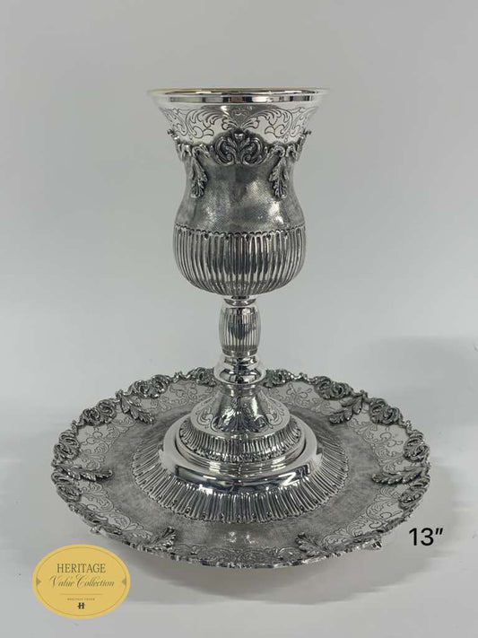 ;ARGE MATT CUP ELYAHU SET ON LEGS