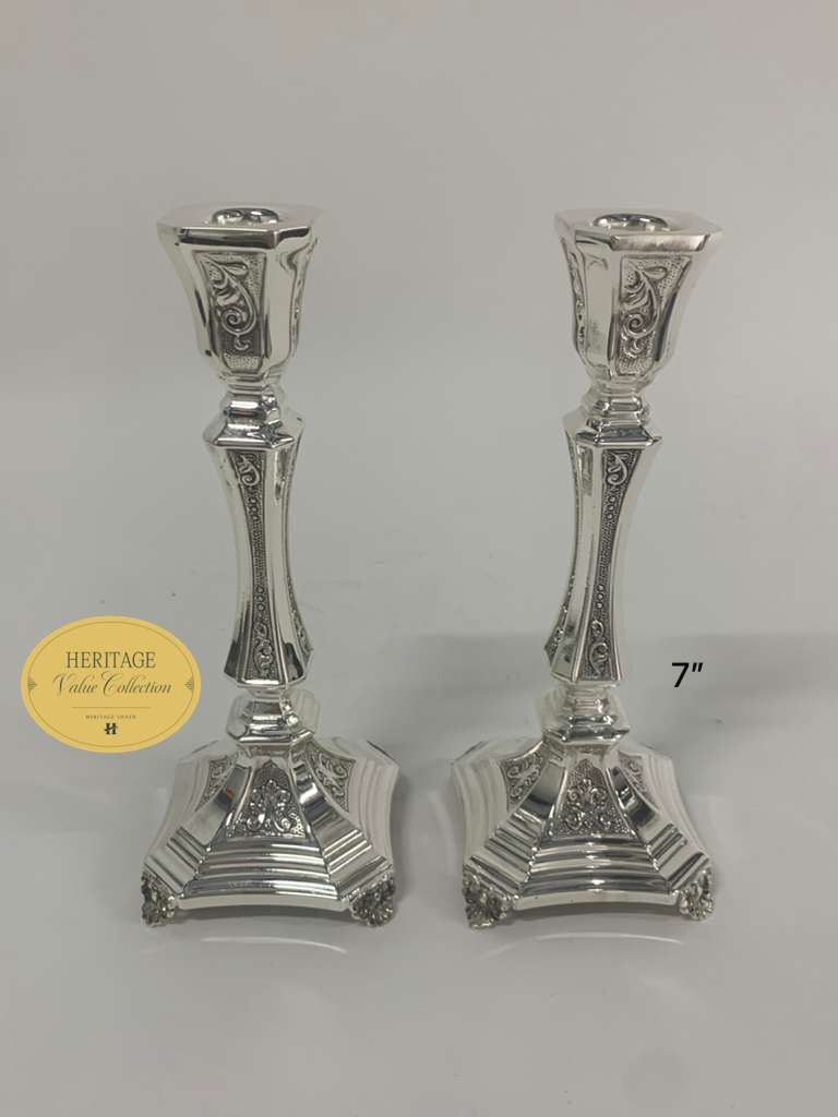 SMALL CANDLESTICKS