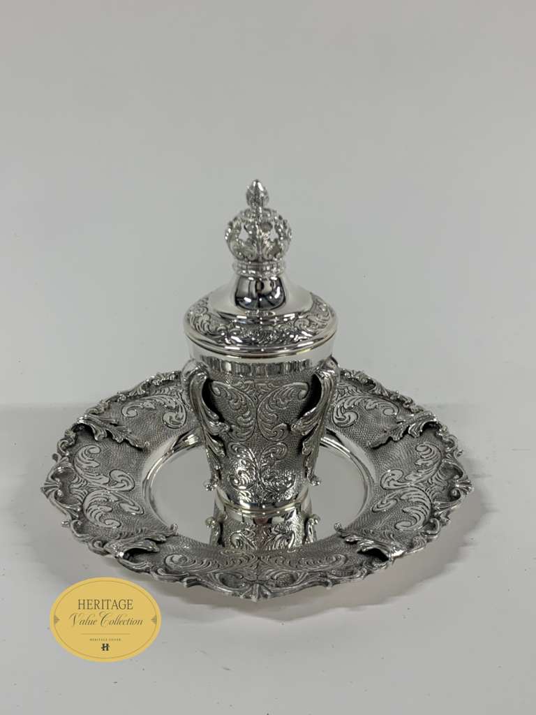 CHASED 5 OZ BECHER SET WITH COVER