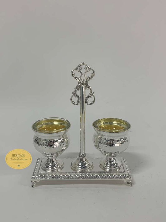 HAMMERED DOUBLE SALT HOLDER ON BASE