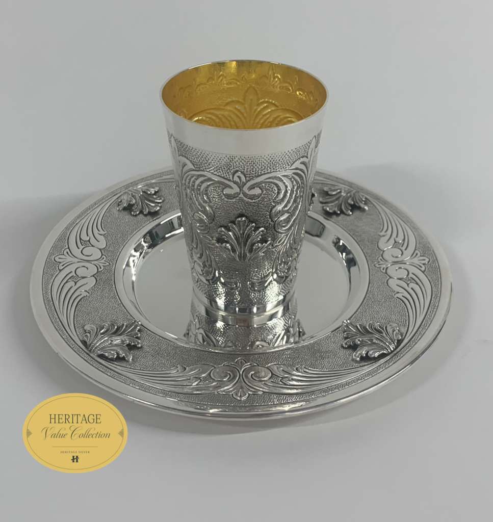 CHASED BECHER SET
