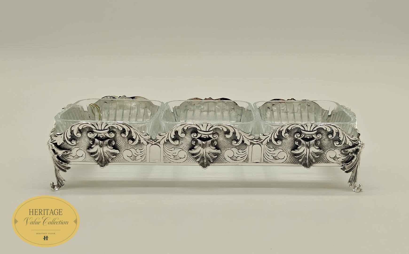 THREE SECTIONAL DIP HOLDER