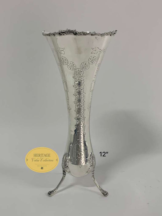 VASE ON LEGS