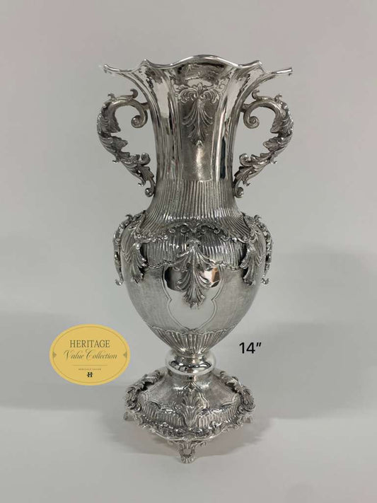 VASE WITH HANDLE