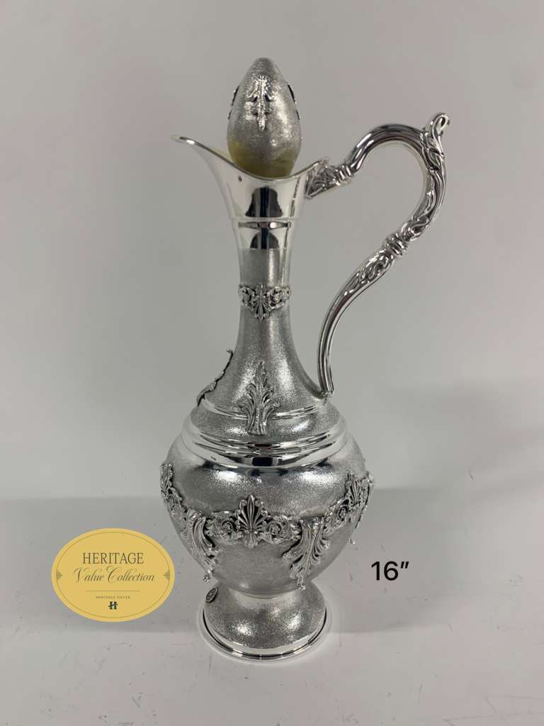 MEDIUM MATT WINE PITCHER