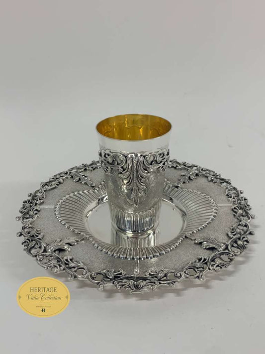 CHASED BECHER SET