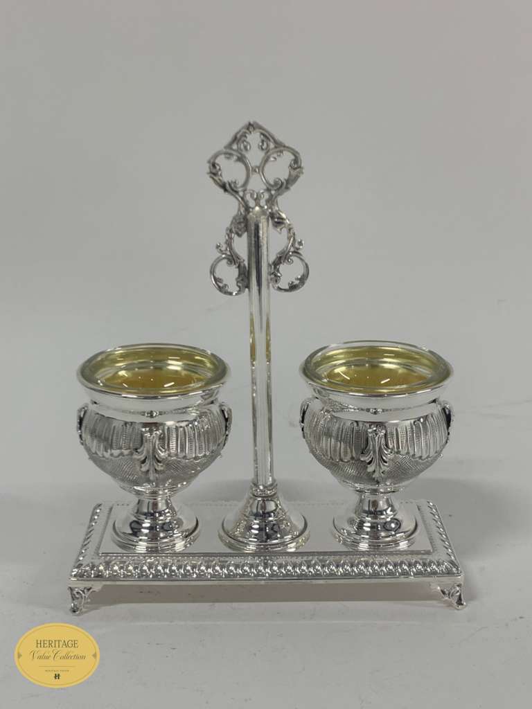 DOUBLE SALT HOLDER ON BASE